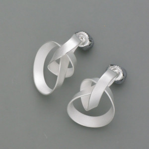 Tagliatelle Ohrstecker Silber - aktuell - matt