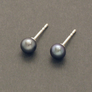 Perlenohrstecker dunkel - dunkle Zuchtperle - Silber - blau