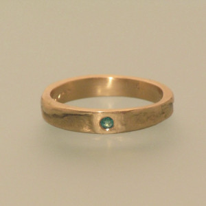 Gussring Gold mit Brillant