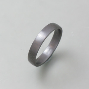 Ring aus Tantal - stahlgrau - aktuell