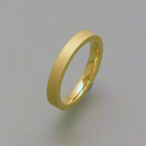 Gold-Ring vierkant, 4 mm