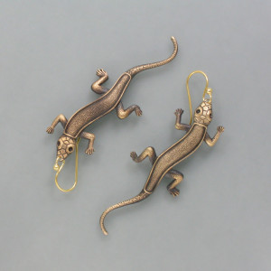 Vintage-Ohrhänger Salamander - vergoldetes Silber - schwarz