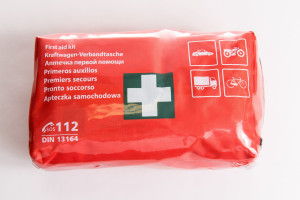 Apteczka samochodowa DIN materiał