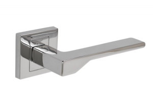 Klamka INFINITY NOVE z rozetą kwadratową chrom (KNV 700)