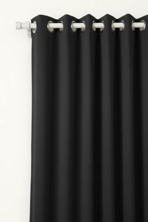 Czarna Zasłona Zaciemniająca Blackout 140x250 HOLD