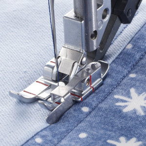 Stopka szybkowymienna (zatrzaskowa) z prawym prowadnikiem 1/4", do maszyn z Pfaff systemem IDT - Pfaff