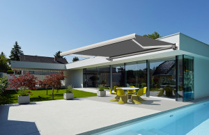 SUNNY INCH ® Stores bannes coffre intégral motorisé ou manuel configurable Neptune 9600