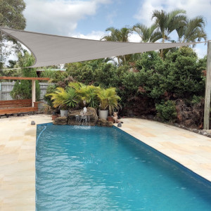 SUNNY INCH ® Voile d'ombrage imperméable 220g/m² - 5 x 5 x 7,07 m - Haute densité - Tissu déperlant - Taupe cendré