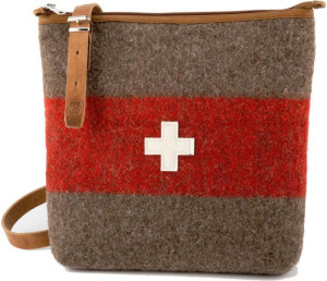 Karlen Swiss Umh&auml;ngetasche mit Schweizer Kreuz