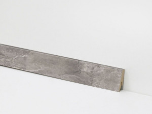 Vinyl Sockelleiste für Check Nr. 5115-TB24 mit den Abmessungen 18 x 58 x 2400 mm