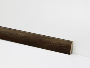 Vinyl Sockelleiste für Check Nr. 2455-TB24 mit den Abmessungen 18 x 58 x 2400 mm
