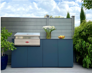 Outdoorküche KAARL 011 mit Beefeater 1500 Serie - 4 Brenner Einbaugrill