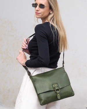 Torebka skórzana listonoszka stylowy minimalizm ala messenger leather bag - MARCO MAZZINI zielona