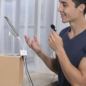 J5 USB-C TO 3.5MM AUDIO ADAPTER WITH POWER DELIVERY