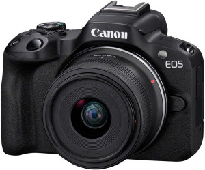 Máquina Fotográfica Mirrorless CANON EOS R50 + Objetiva RF-S 18-45mm f4.5-6.3 IS STM Preto (Encaixe: Canon RF - Abertura: F4.5-6.3)