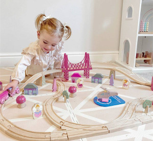 Drewniana kolejka dla dziewczynek "Kraina wróżek", 75 elementów, Bigjigs Rail- sklep z zabawkami online