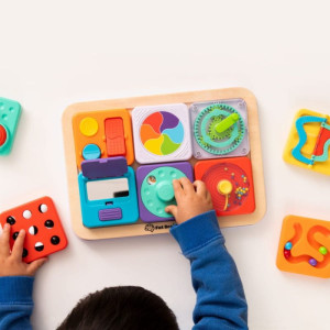 Tablica sensoryczna dla dzieci PlayTab Fat Brain Toys- sklep z zabawkami online