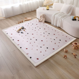 Mata piankowa dla dzieci Dywan do pokoju dziecięcego Coral Velvet z pianką memory 150 x 200 cm Confetti Hakuna Matte- sklep z zabawkami online