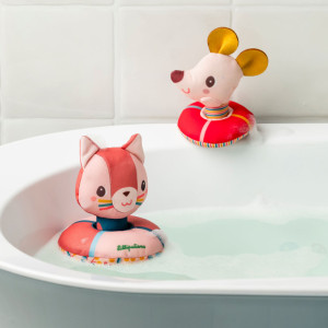 Lilliputiens Przytulanki do kąpieli Kotka Jeanne i Myszka Nina 6 m+- sklep z zabawkami online