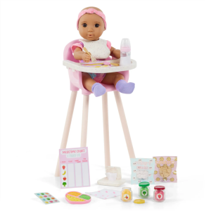 Lalka Bobas Emilia z Krzesełkiem do Karmienia i Akcesoriami Our Generation BD35506- sklep z zabawkami online