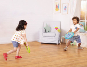 Łapki na rzep z piłeczkami Poppin’ Paddles B.Toys- sklep z zabawkami online