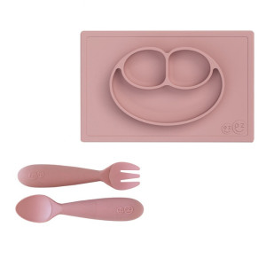 EZPZ Silikonowy talerzyk z podkładką 2w1 Happy Mat + GRATIS komplet silikonowych sztućców pastelowy róż- sklep z zabawkami online