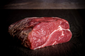 Landschwein Hals - Schweinehals oder Nacken vom Metzger, 2 kg